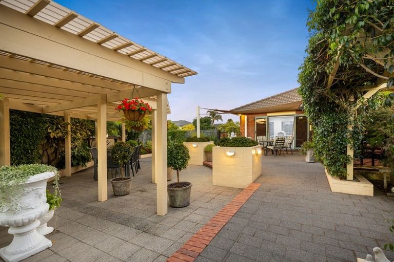 Photo of property in 22 Manor Park Drive, Pyes Pa, Tauranga, 3112