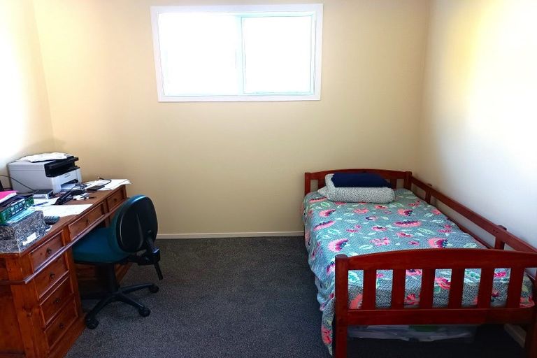 Photo of property in 50 Queen Street, Westport, 7825