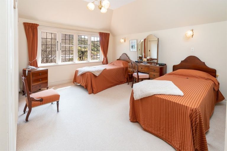Photo of property in 331 Karori Road, Karori, Wellington, 6012
