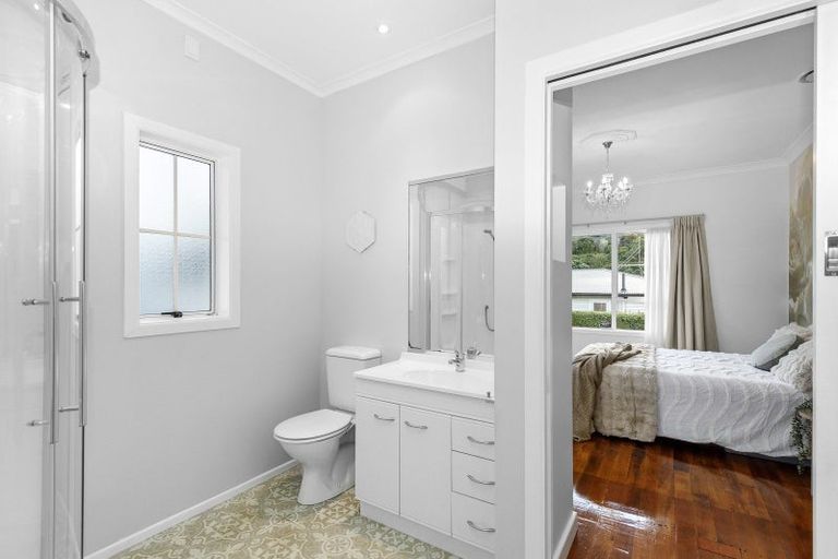 Photo of property in 53 The Drive, Tawa, Wellington, 5028