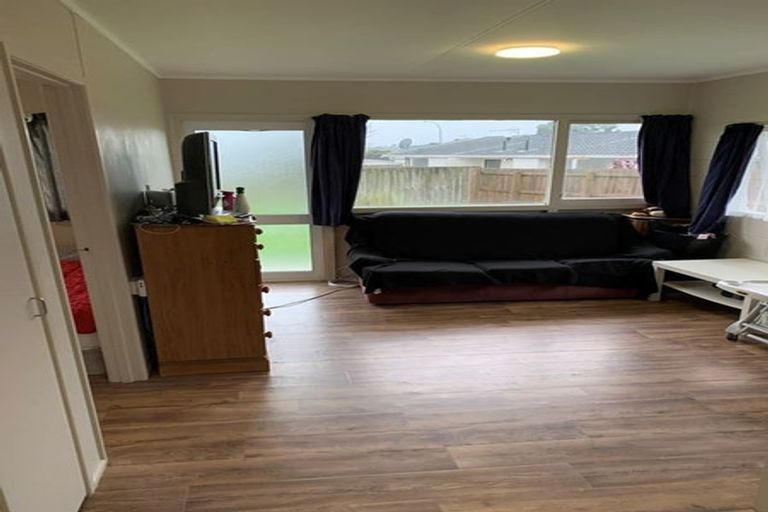 Photo of property in 18 Kent Street, Waiuku, 2123