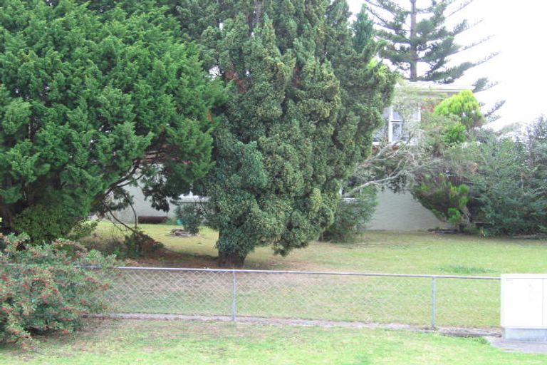 Photo of property in 1/175 Stredwick Drive, Torbay, Auckland, 0630