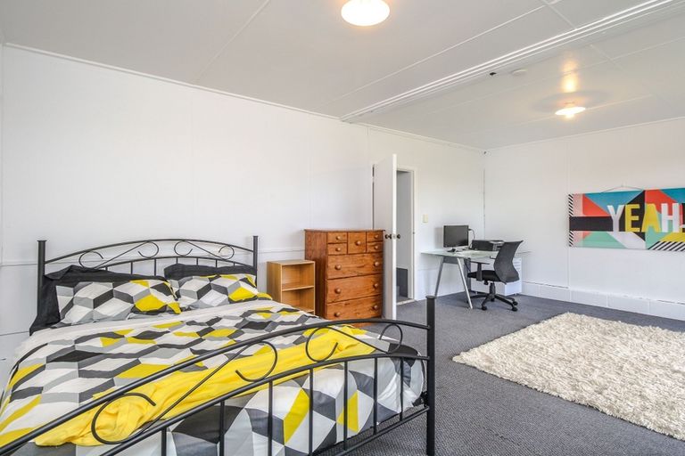 Photo of property in 44 Hartley Terrace, Massey, Auckland, 0614