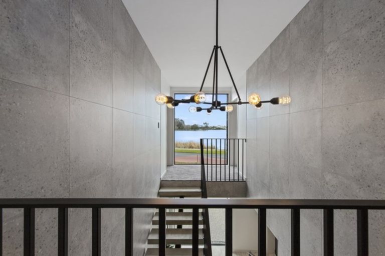 Photo of property in 73a Lake Domain Drive, Frankton, Hamilton, 3204