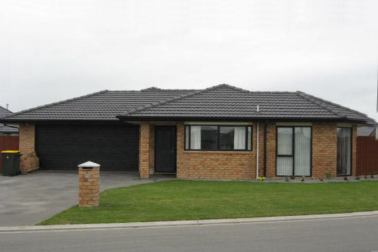 Photo of property in 35 Campion Place, Rolleston, 7614