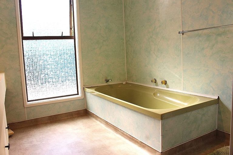 Photo of property in 72 Swansea Road, Stratford, 4332