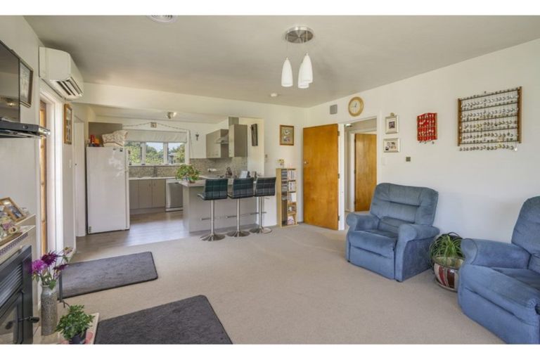 Photo of property in 2 Manchester Place, Rangiora, 7400