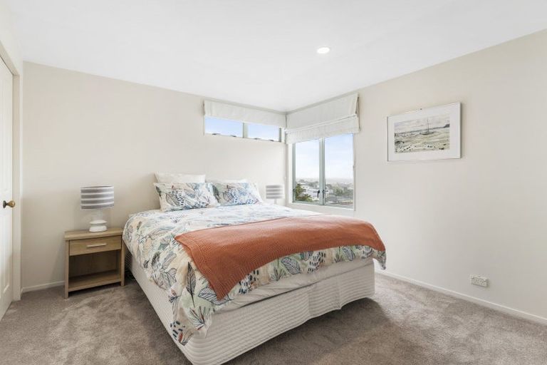 Photo of property in 10 Norman Road, Hauraki, Auckland, 0622