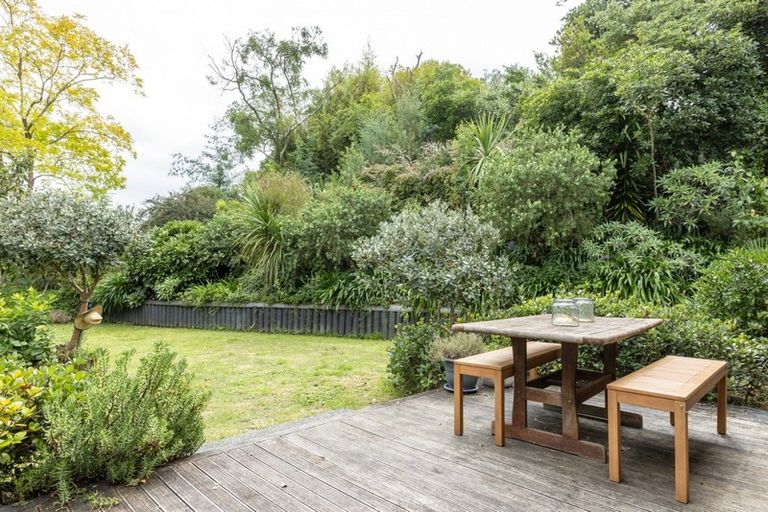Photo of property in 103 James Cook Street, Havelock North, 4130