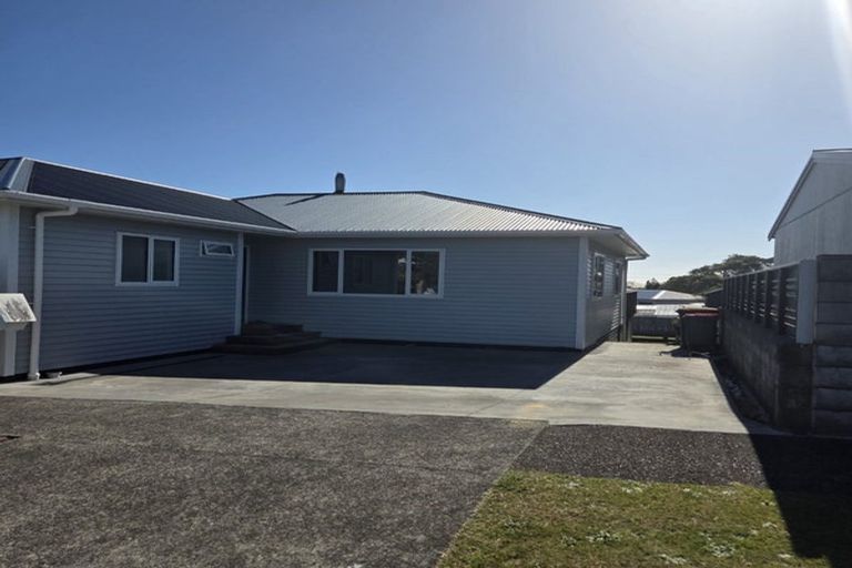 Photo of property in 9 Clyde Street, Ferndale, New Plymouth, 4310