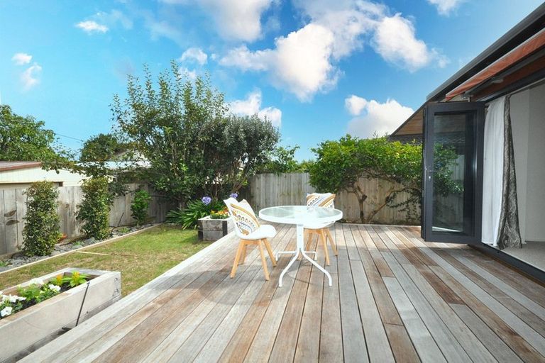 Photo of property in 11/56 Larnoch Road, Henderson, Auckland, 0610