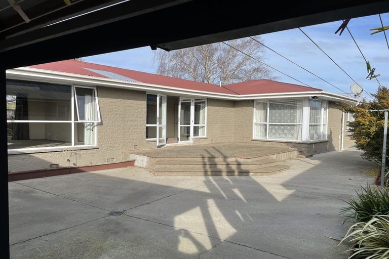 Photo of property in 1/1 Glenys Place, Broomfield, Christchurch, 8042