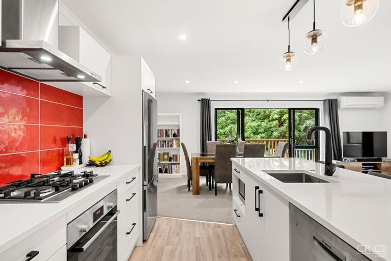 Photo of property in 125 Manuka Street, Stokes Valley, Lower Hutt, 5019