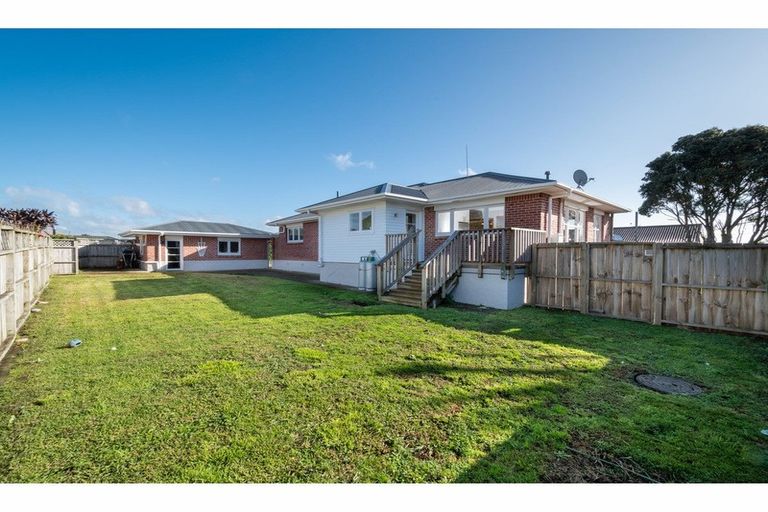 Photo of property in 325a Hobsonville Road, Hobsonville, Auckland, 0618