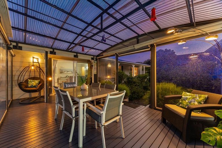 Photo of property in 260 Manly Street, Paraparaumu Beach, Paraparaumu, 5032