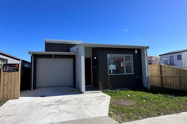 Photo of property in 33 Hoia Street, Papakura, 2110