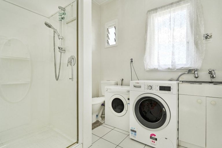 Photo of property in 407 Burnett Street, Mahora, Hastings, 4120