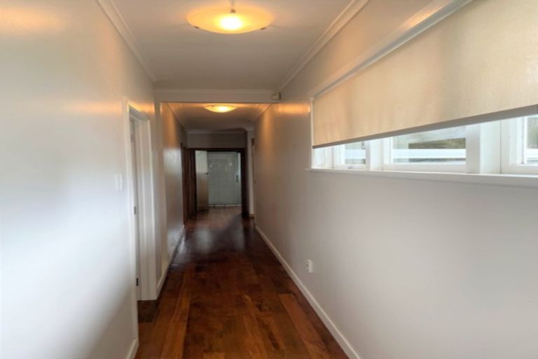 Photo of property in 40 Routley Drive, Glen Eden, Auckland, 0602