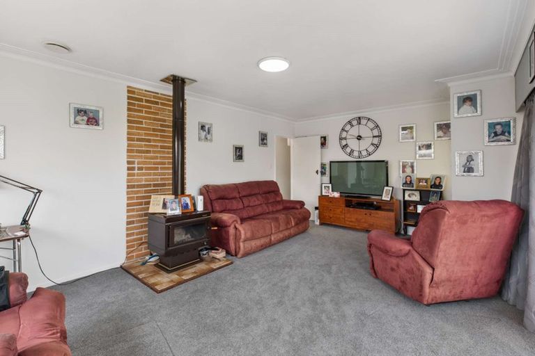 Photo of property in 65 Sandspit Road, Waiuku, 2123