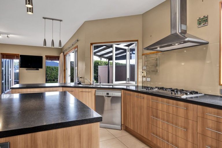 Photo of property in 19 Mccarthy Street, Hawera, 4610