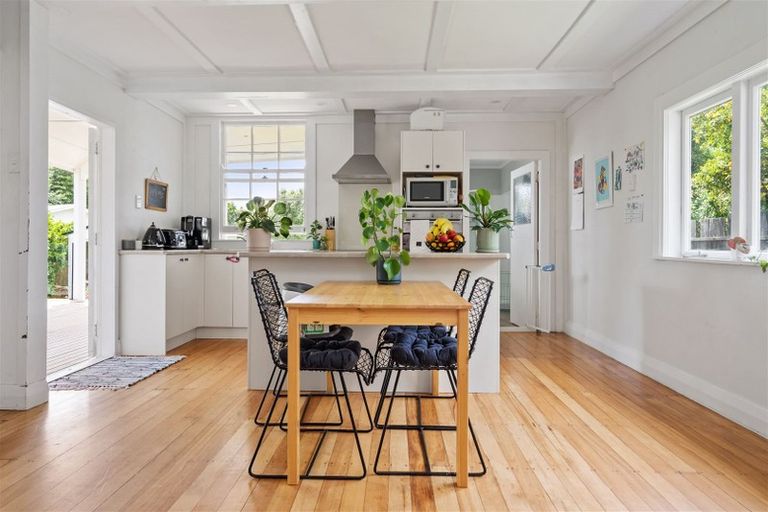 Photo of property in 3 Moore Street, Leamington, Cambridge, 3432