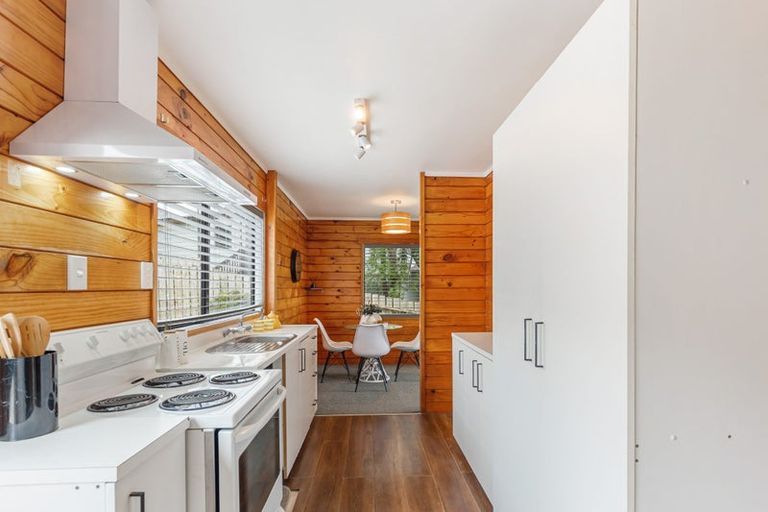 Photo of property in 38 Elizabeth Drive, West Harbour, Auckland, 0618