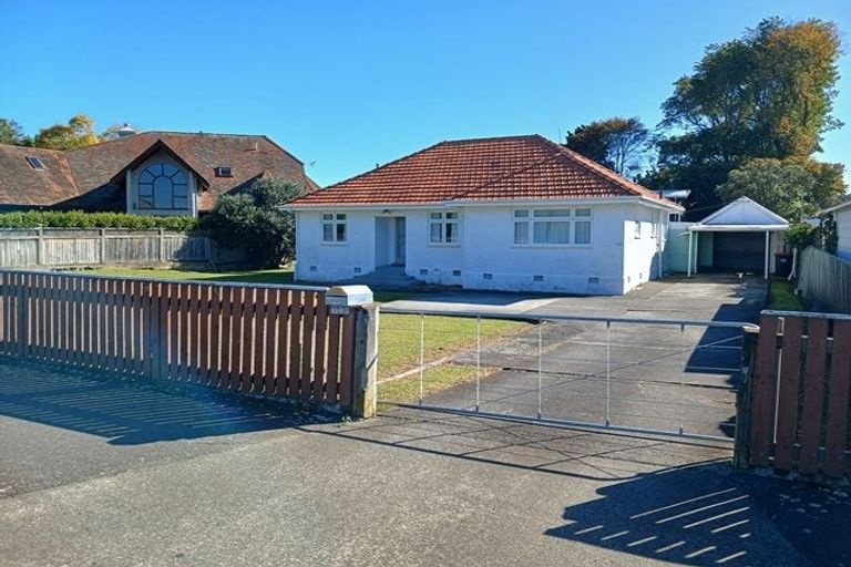 Photo of property in 135 Park Road, West End, Palmerston North, 4410