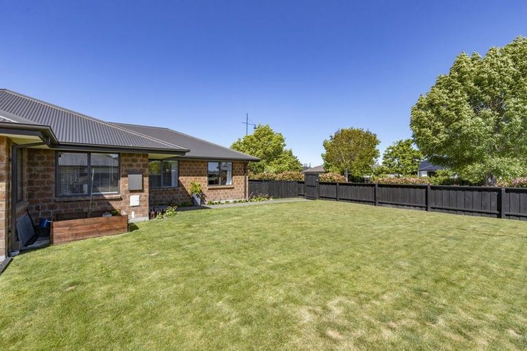 Photo of property in 114 Pegasus Boulevard, Pegasus, 7612