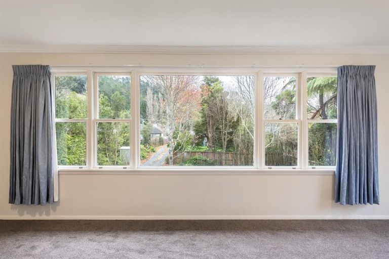 Photo of property in 459 Stokes Valley Road, Stokes Valley, Lower Hutt, 5019