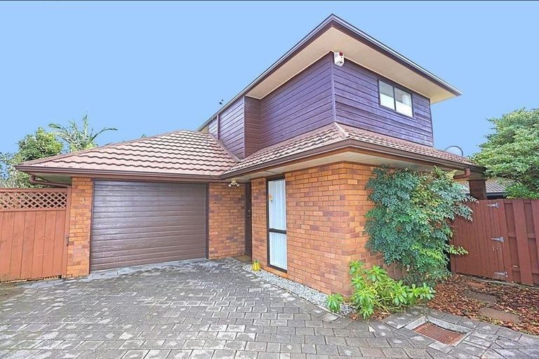 Photo of property in 3/133 Whitford Road, Somerville, Auckland, 2014