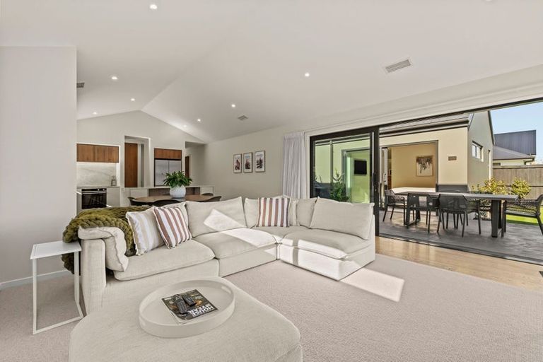 Photo of property in 32 Walter Case Drive, Harewood, Christchurch, 8051