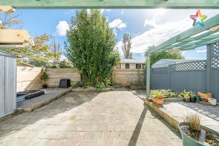 Photo of property in 14 Eldon Grove, Taita, Lower Hutt, 5019