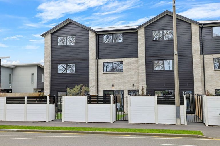 Photo of property in 3/2 Taramea Place, Addington, Christchurch, 8024