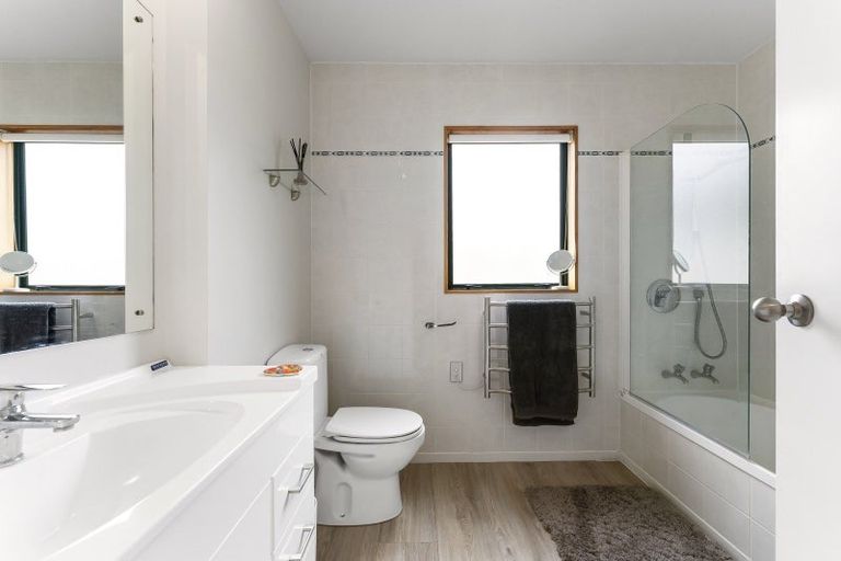 Photo of property in 1 Orchid Rise, Whakatane, 3120