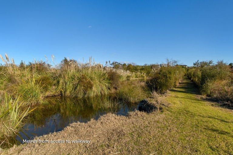 Photo of property in 52 Lagoon Place, Poike, Tauranga, 3112