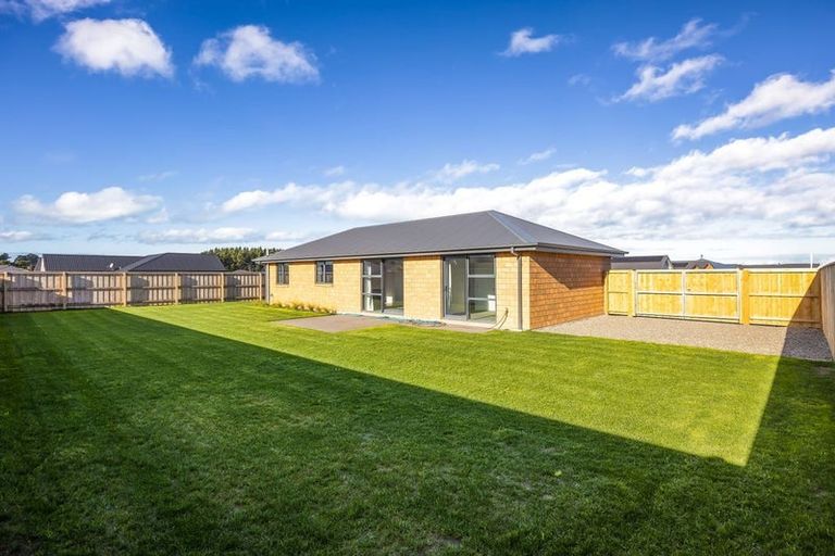 Photo of property in 47 Hilton Drive, Amberley, 7410