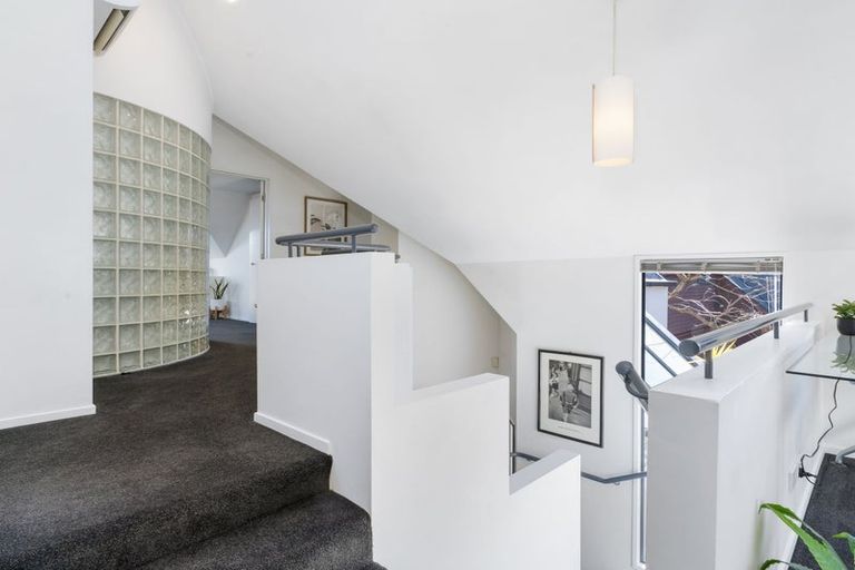 Photo of property in 2/37c Glenharrow Avenue, Avonhead, Christchurch, 8042