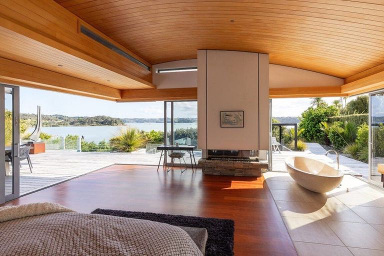 Photo of property in 16 Grant Street, Mahurangi East, Warkworth, 0982