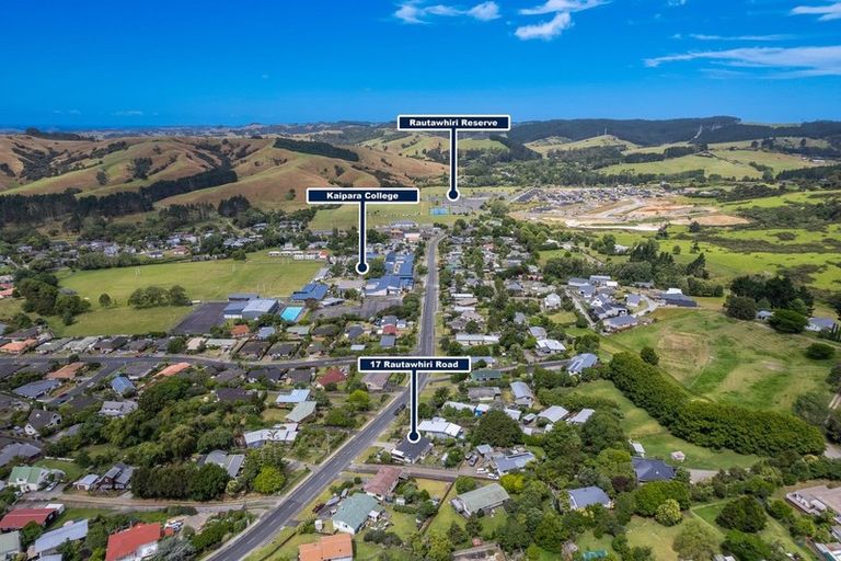 Photo of property in 17 Rautawhiri Road, Helensville, 0800
