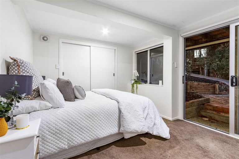 Photo of property in 46 Parr Terrace, Castor Bay, Auckland, 0620