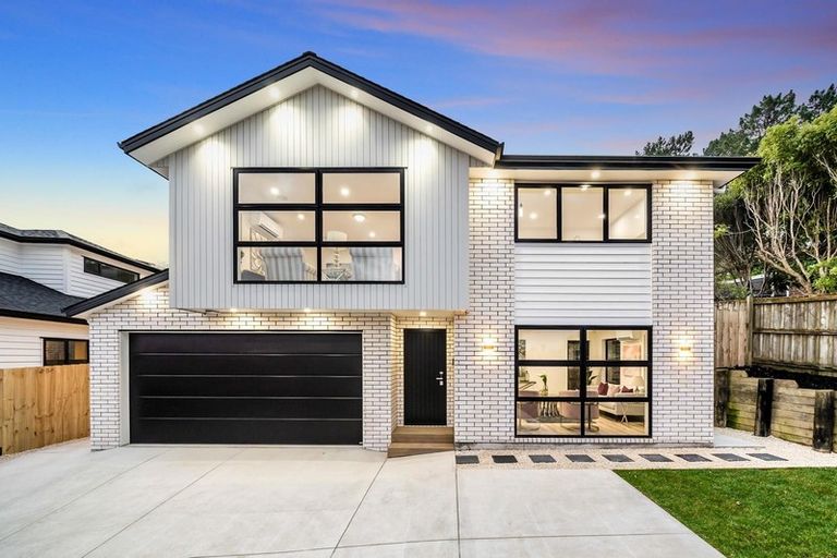 Photo of property in 11 Tawapou Close, Massey, 0614