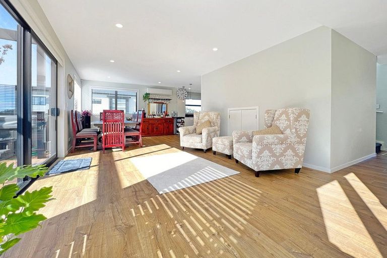 Photo of property in 3 Podgora Avenue, Kumeu, 0810