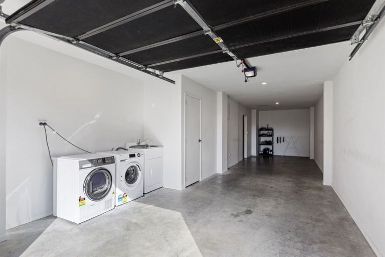 Photo of property in 17 Owens Place, Mount Maunganui, 3116