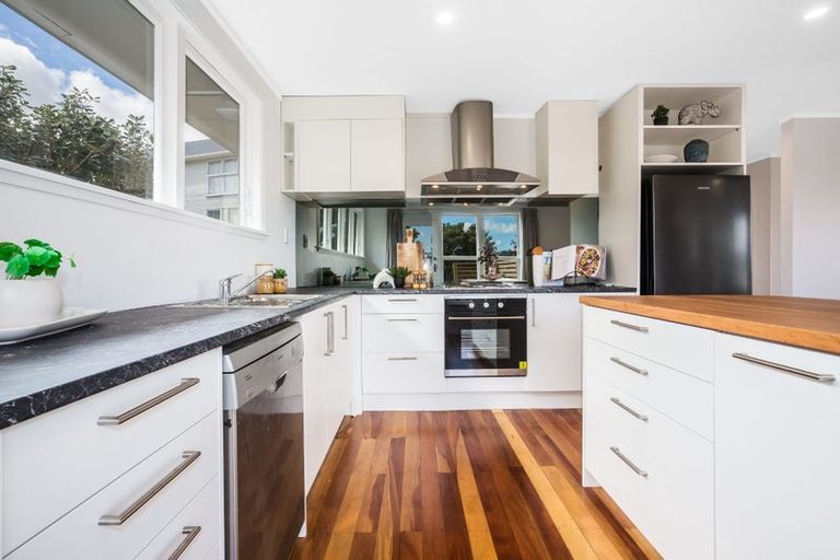 Photo of property in 25a Chaffey Crescent, Titahi Bay, Porirua, 5022