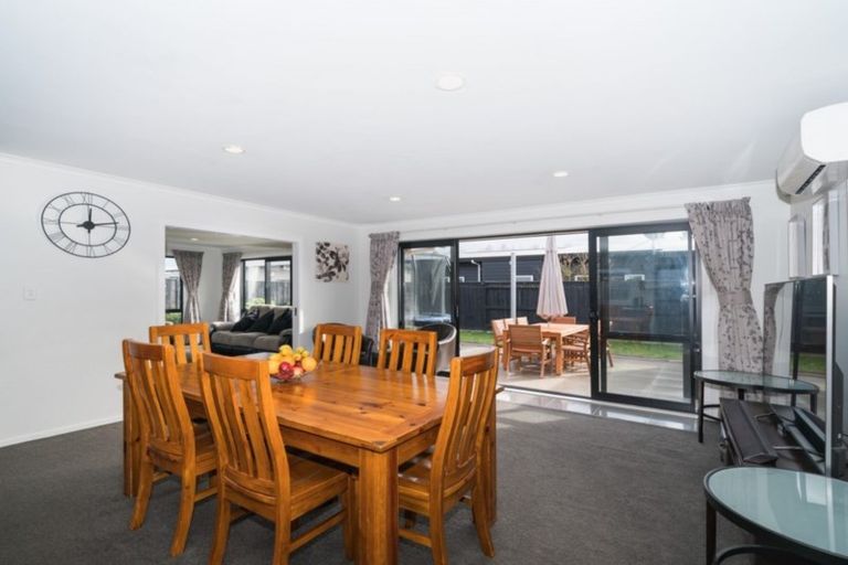 Photo of property in 37 James Line, Kelvin Grove, Palmerston North, 4414