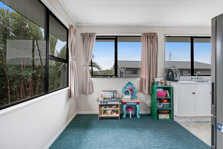 Photo of property in 27 Rakino Avenue, Manly, Whangaparaoa, 0930