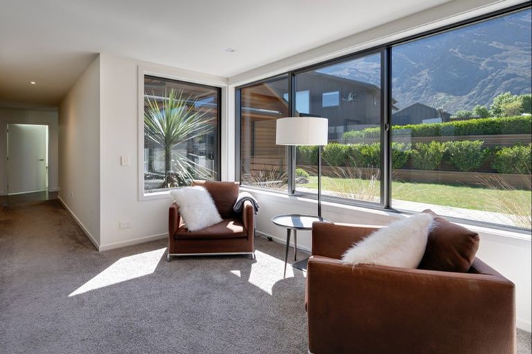 Photo of property in 5 Mckellar Drive, Jacks Point, Queenstown, 9371