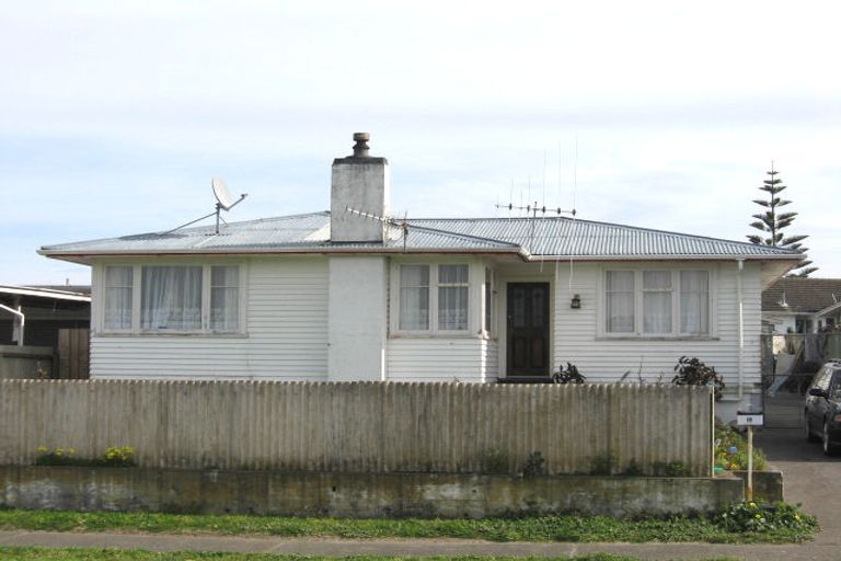 Photo of property in 19 Kotuku Street, Castlecliff, Whanganui, 4501