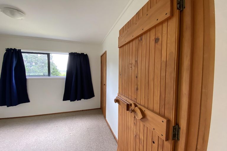 Photo of property in 1 Glenbervie Crescent, Massey, Auckland, 0614