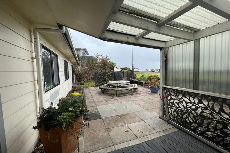 Photo of property in 15 Williams Crescent, Maketu, 3189